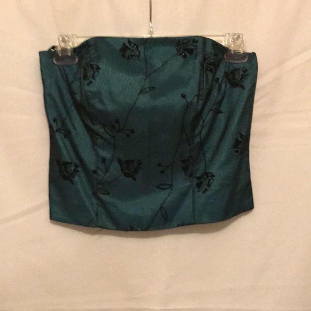 Strapless formal top